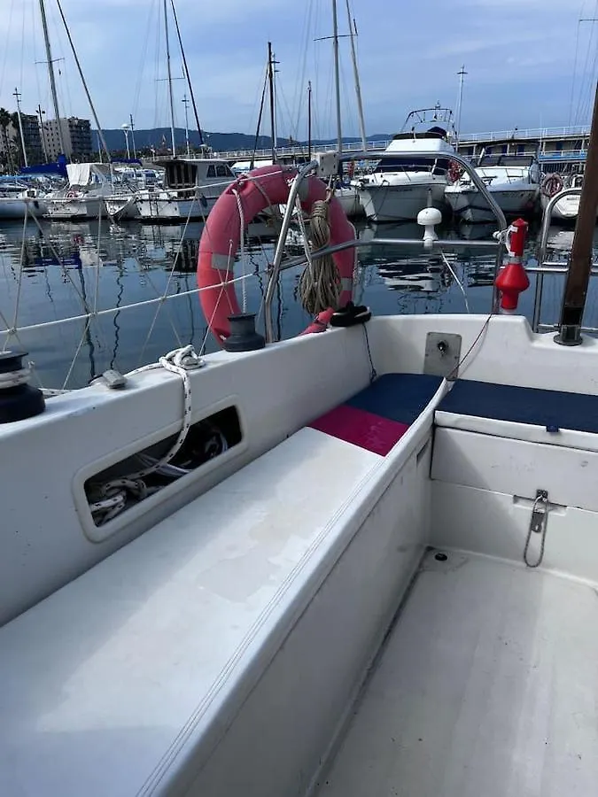 Hotel Dejate Acunar Por Nuesto Velero Sitges Španělsko